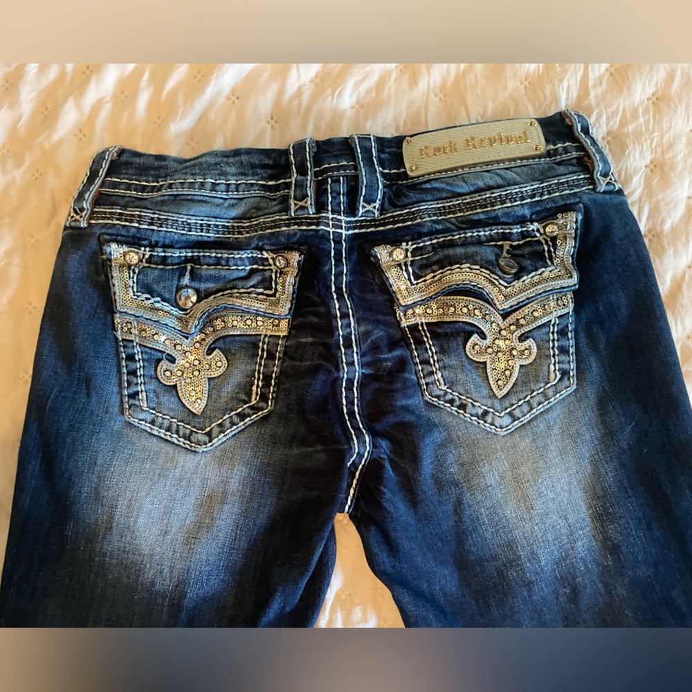 Rock Revival “Kai” mid-rise zip fly easy boot jean, size 28, 31” inseam